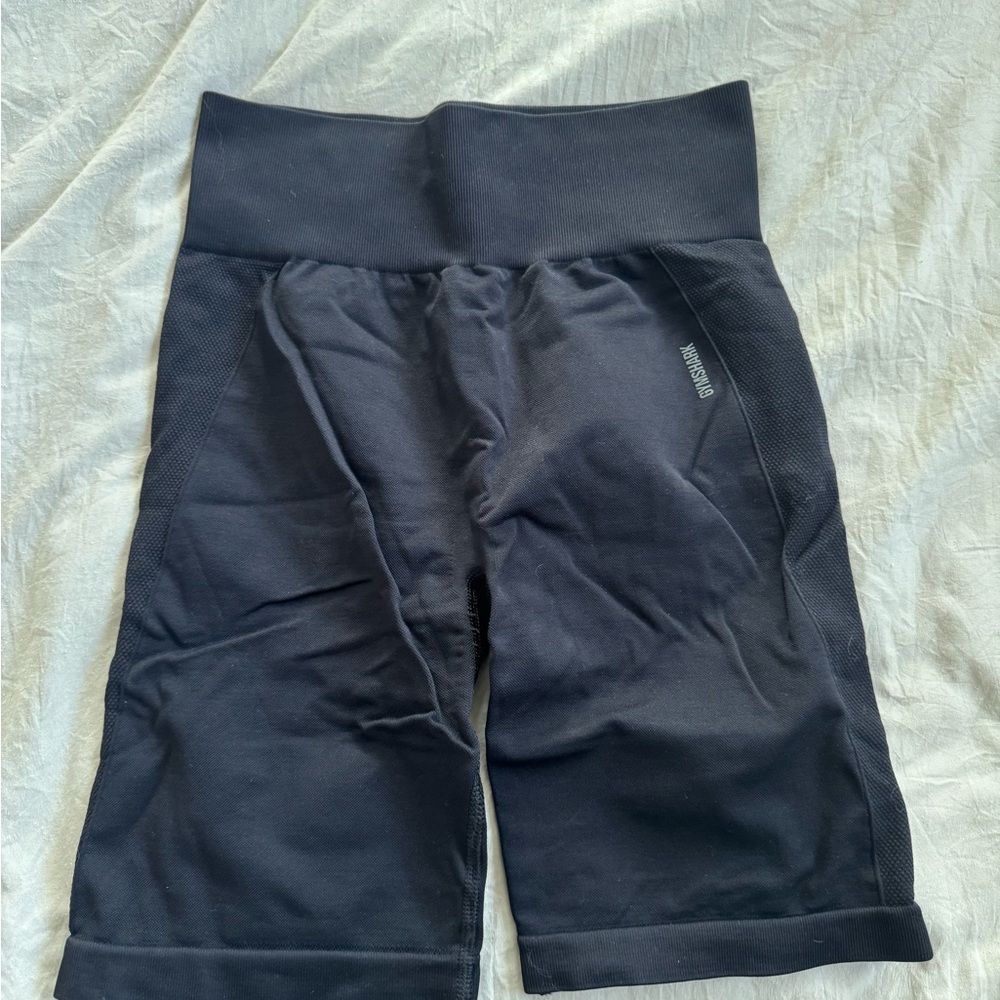 Gymshark Black High-Waist Seamless Legging Biker Shorts with Branded Waistband - Picture 2 of 2